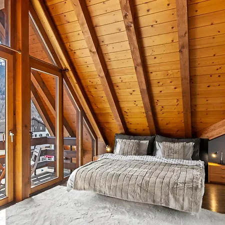 A&y Penthouse Apartment *